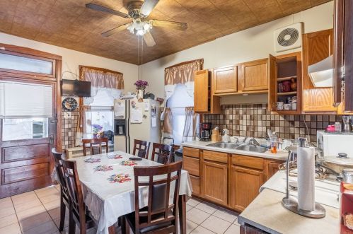 2508 46 Pl, Chicago IL 60609-4402 exterior