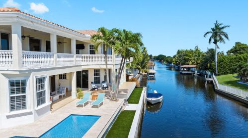 3724 Diane Dr, Boynton Beach, FL 33435-8532