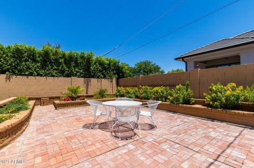 6501 2nd St, Phoenix AZ 85022-1005 exterior