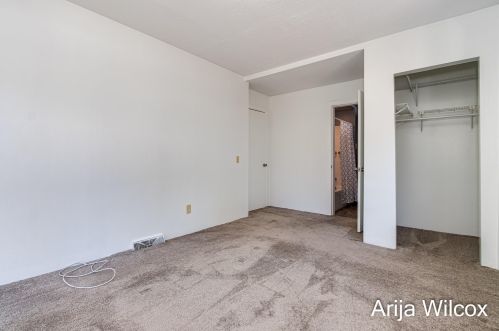 1307 Hope St, Grand Rapids MI 49506-1612 exterior