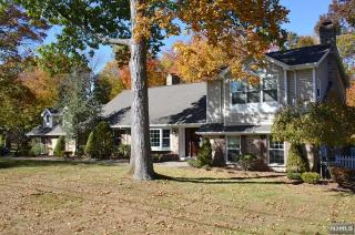 816 Clauss Ln, Westwood, NJ 07675-6607