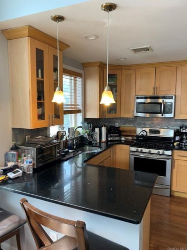 134 Franklin Ave, Mount Vernon NY 10550-3610 exterior