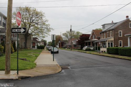 429 Vine St, Pottstown PA  19464-6531 exterior