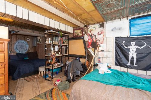 1110 Gregg St, Philadelphia PA 19115-4283 exterior