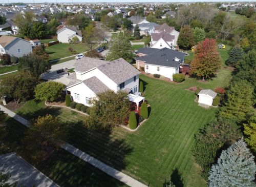 422 Raven Rd, Joliet IL 60404-0648 exterior