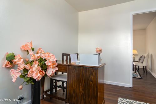 7325 Placita Antigua, Tucson AZ  85710-3706 exterior