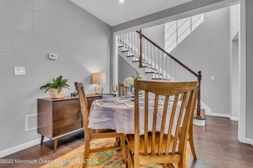 33 Avenue C, Atlantic Highlands NJ  07716-1069 exterior