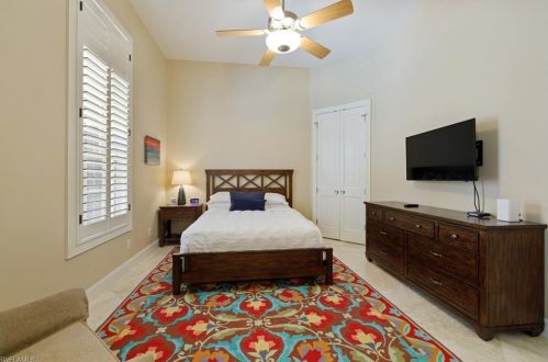 8808 Ln Palma Ln, Naples FL 34108-7755 exterior