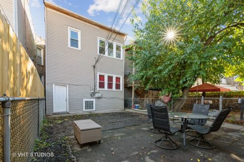 1632 Tripp Ave, Chicago IL 60639-4833 exterior