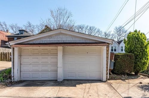 1230 Braddock Ave, Pittsburgh PA 15218-1638 exterior