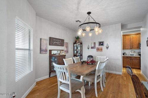 8818 12 St, Phoenix AZ 85086-7450 exterior