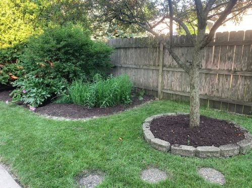 1537 Candlewood Dr, Bull Valley IL 60014-8962 exterior