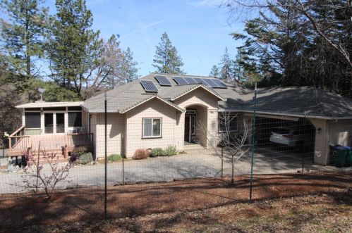15252 Lorie Dr, Grass Valley, CA 95949-6409