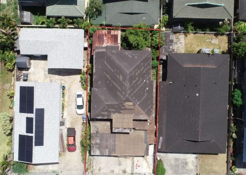 1607 Machado St, Honolulu, HI 96819-3728