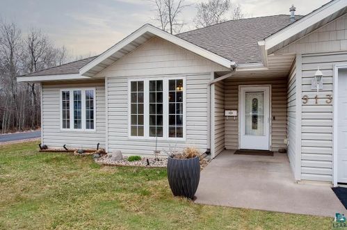 913 6 St, Duluth MN 55806-2303 exterior