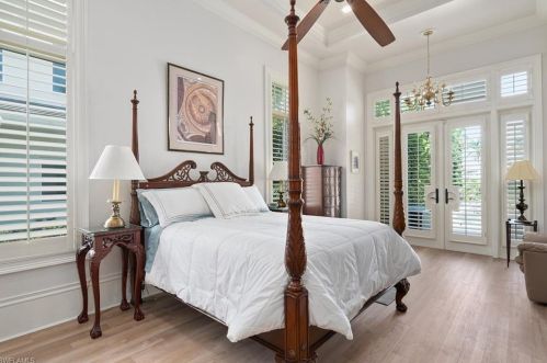 1801 Kingfish Rd, Naples FL 34102-1536 exterior