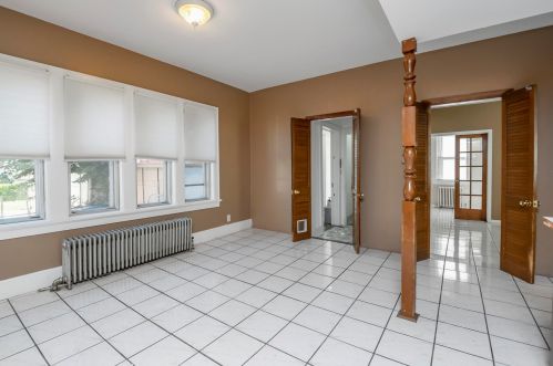 1113 Madison St, Milwaukee WI 53204-2218 exterior