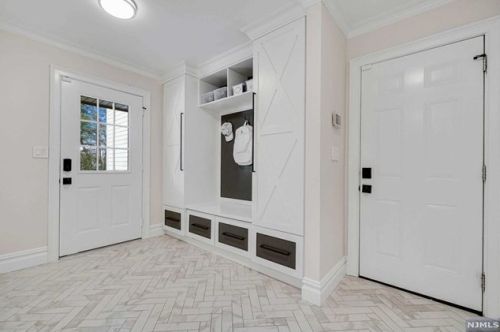 206 County Rd, Demarest NJ  07627-2202 exterior