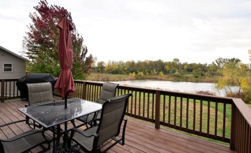 8465 Westminster Dr, Sturtevant, WI 53177-2892