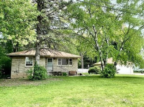 8100 45th St, Milwaukee, WI 53223-3725