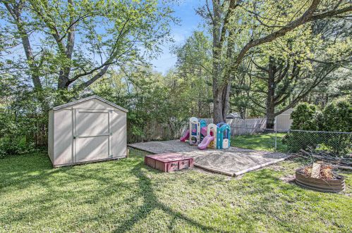 1432 Cherokee St, Kalamazoo MI 49006-2018 exterior