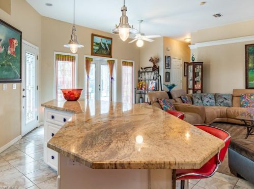 2523 River Reach Dr, Naples FL 34104-6930 exterior