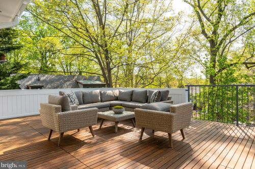 2838 Chesterfield Pl, Washington DC  20008-1015 exterior