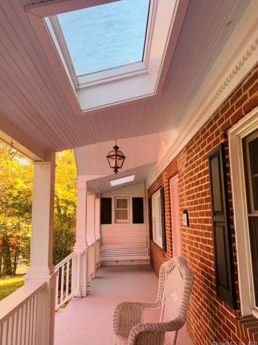 34 Gln Ave, Norwalk CT 06850-1835 exterior