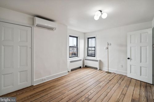 2426 Cedar St, Philadelphia PA  19125-3018 exterior