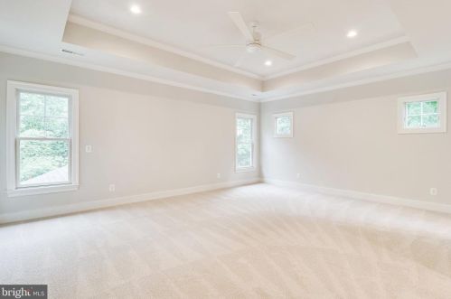 6208 Kellogg Dr, Mc Lean VA  22101-3121 exterior