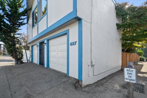 427 Riverview Ave, Capitola CA 95010-2757 exterior