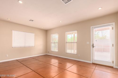 923 Arcadia Ave, Tucson AZ  85711-1208 exterior