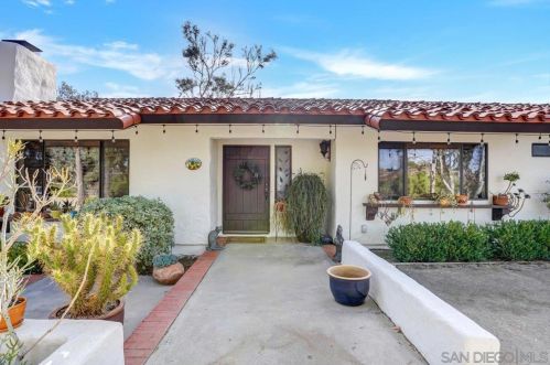 38200 De Portola Rd, Temecula CA 92592-8968 exterior