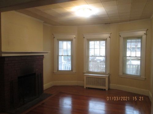 24 Henry Harris St, Chicopee MA 01020 exterior