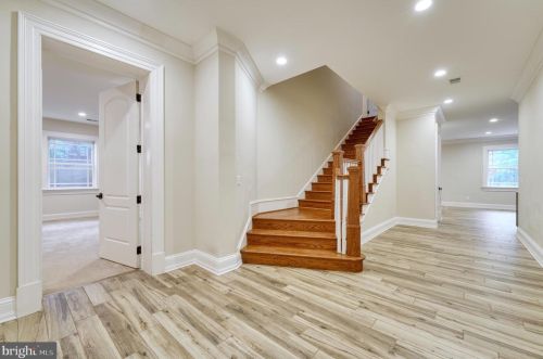 6506 Divine St, Mc Lean VA  22101-4619 exterior