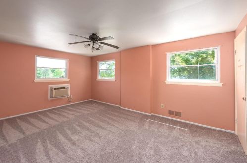 9215 Alpine Dr, Saint Louis MO 63123-4411 exterior