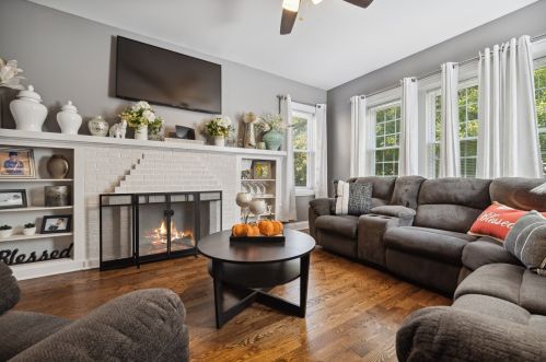 1628 Linder Ave, Chicago IL 60638-1707 exterior