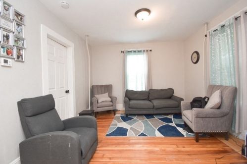 144 Parker St, Springfield MA 01129-1034 exterior