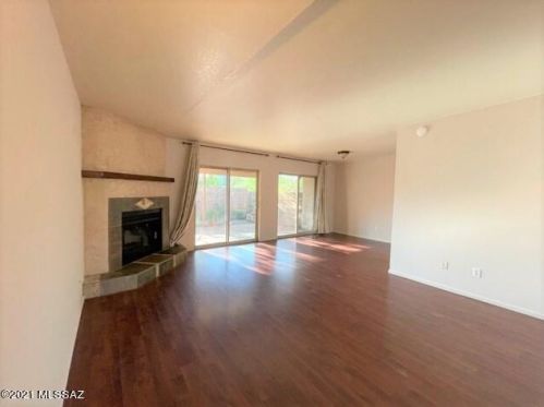 5842 Placita De Las Lomitas, Tucson AZ  85704-3843 exterior