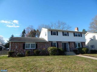 77 Hollynoll Dr, Trenton NJ  08619-2241 exterior