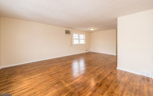 7 Lee Ct, Maplewood NJ  07040-3027 exterior