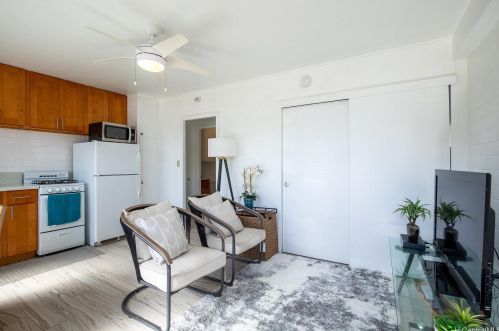 810 Grn St, Honolulu HI 96813-2131 exterior