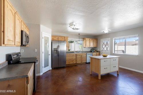 12650 34th Pl, Phoenix, AZ 85032-7262