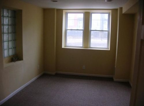 1645 Bell Ave, Chicago IL 60618-1957 exterior