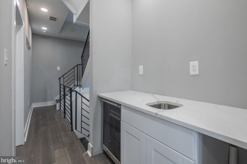 1503 26 St, Philadelphia PA 19146-3934 exterior