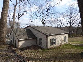 8819 Winner Rd, Independence, MO 64053-1607