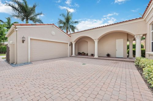 8559 Bellagio Dr, Naples, FL 34114-6434