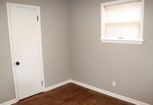 7501 Grantosa Dr, Milwaukee WI  53218-3813 exterior