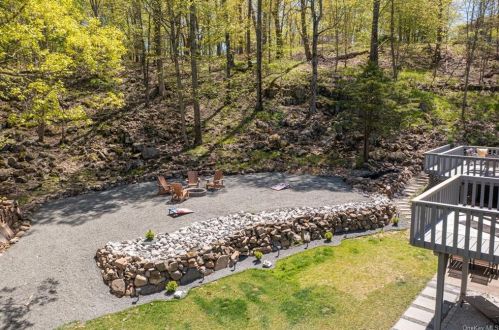 451 Storms Rd, Valley Cottage NY 10989-1215 exterior