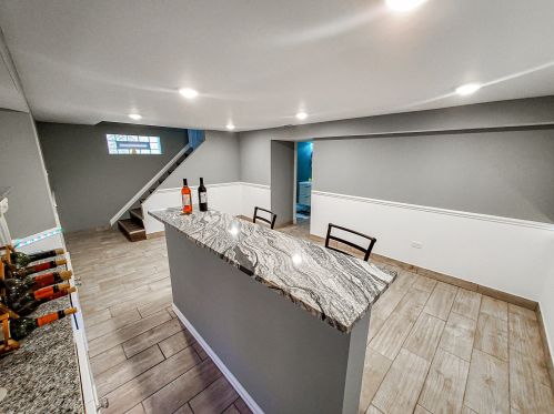 8029 Maplewood Ave, Chicago IL  60652-2807 exterior